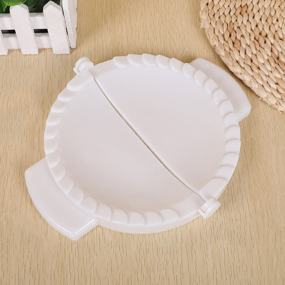 Pratico strumento manuale per  - Kitchen Gadgets Dumpling Maker recensione e prezzo